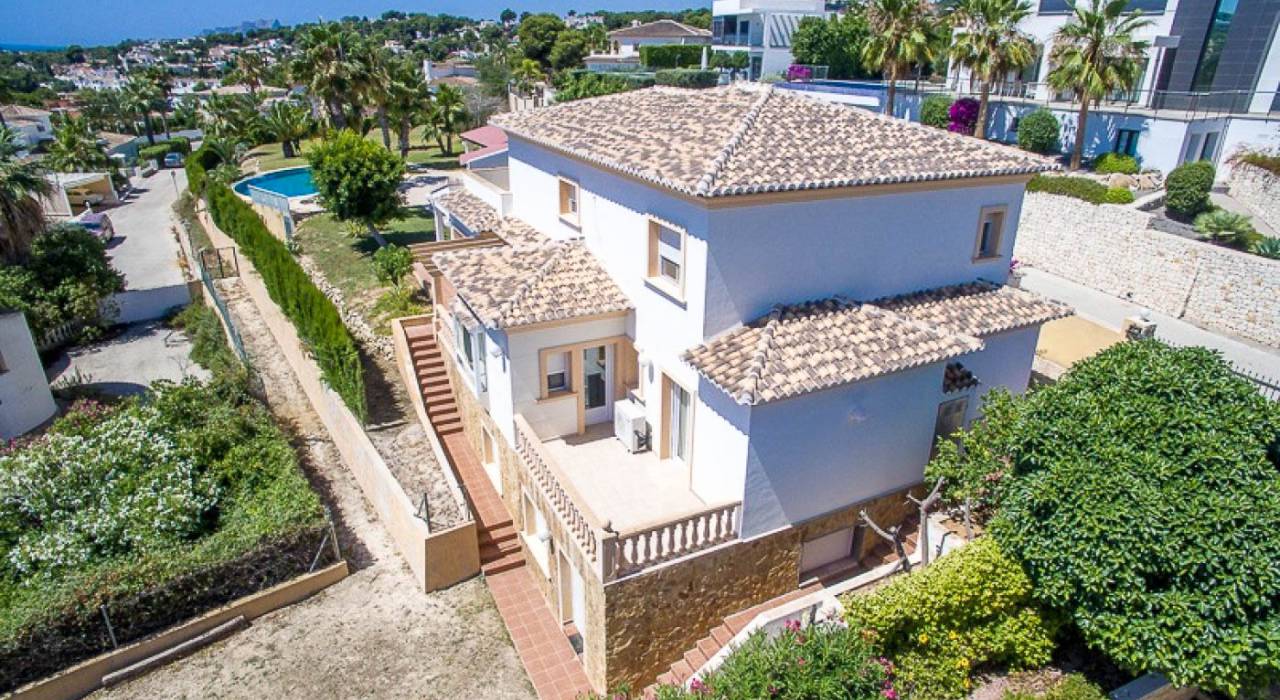kratkosrochnaya-arenda-villa-moraira-sol-park_14562_pan.jpg.4ac09bfdac121f74f0d8ec8972206be0.jpg