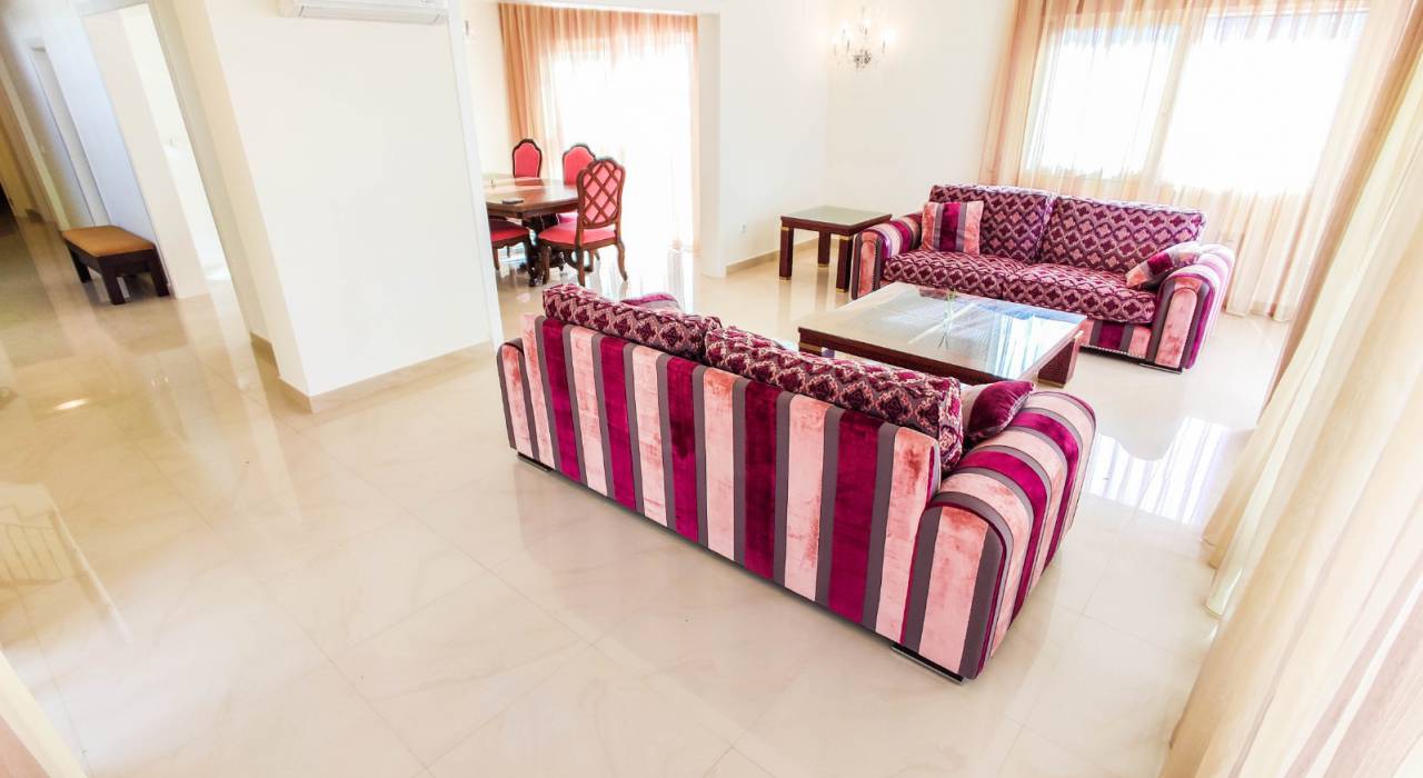 kratkosrochnaya-arenda-villa-moraira-sol-park_14274_pan.jpg.dfdab0d577819326be1e406bad7994a8.jpg