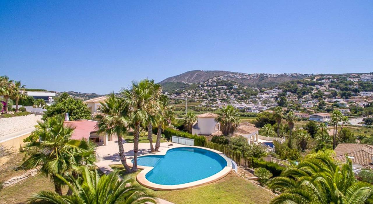 kratkosrochnaya-arenda-villa-moraira-sol-park_14567_pan.jpg.e92677604760ff1cd33ec673ae539004.jpg