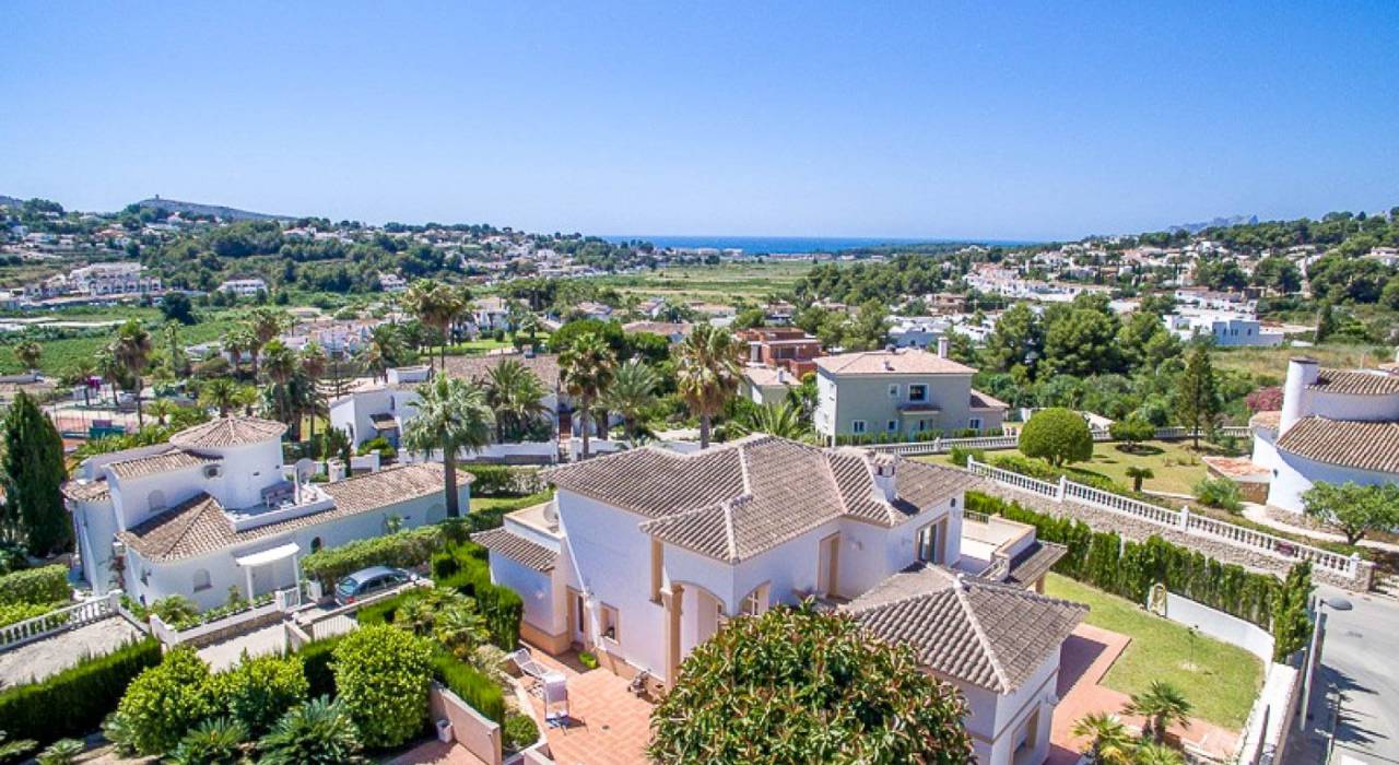 kratkosrochnaya-arenda-villa-moraira-sol-park_14563_pan.jpg.1efec183d1d694e3d5668bba5d06e691.jpg