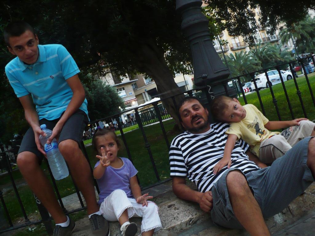 post-1342-0-96771100-1396985516.jpg