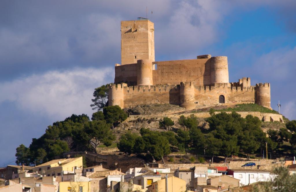 Подробная информация о "Castillo de Biar"
