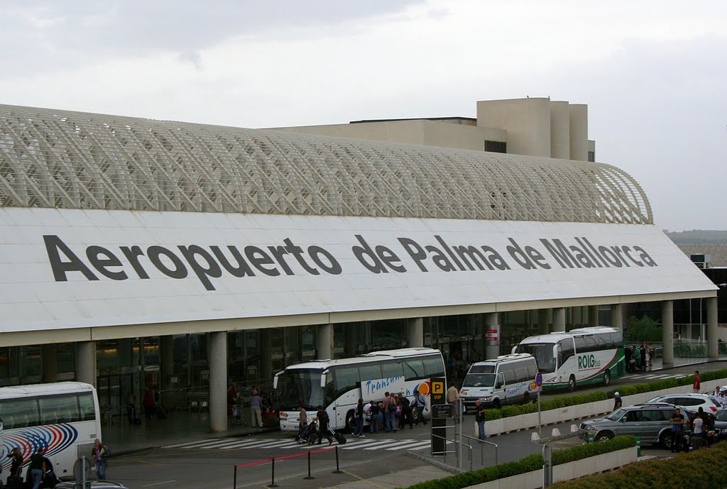 Aeropuerto-de-Palma-de-Mallorca.jpg