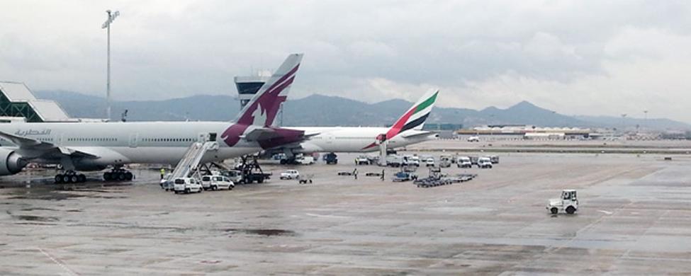 aeeropuerto-bcn-el-prat-emirates-qatar-a