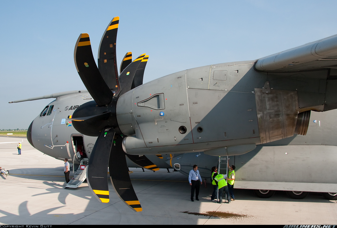 airbus-a400m.jpg