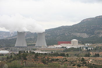 350px-Cofrentes_nuclear_power_plant_-_General_view.JPG