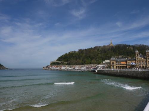 post-1217-0-69183700-1366105365_thumb.jp