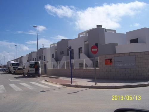 post-1205-0-82419200-1368444164_thumb.jp