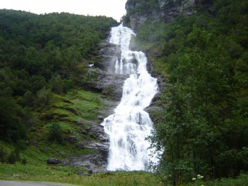 post-2035-0-37231200-1401033909_thumb.jp