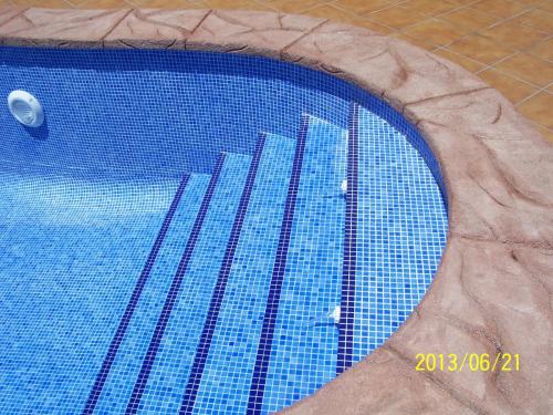 post-1205-0-66683200-1371920714_thumb.jp