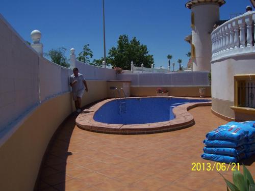 post-1205-0-96822600-1371920545_thumb.jp