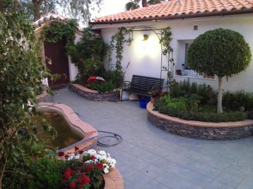 post-1832-0-45720400-1378050411_thumb.jp