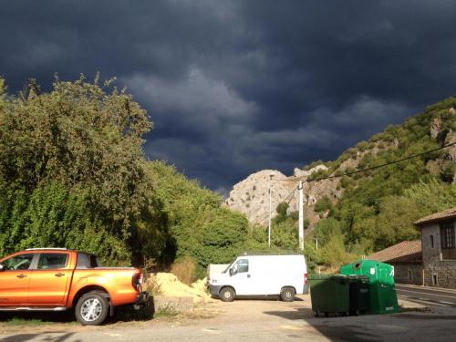 post-2385-0-99321900-1410801145_thumb.jp