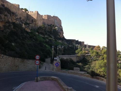 post-2035-0-11380300-1413914243_thumb.jp