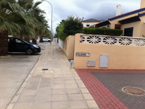 post-2035-0-14128800-1414401040_thumb.jp