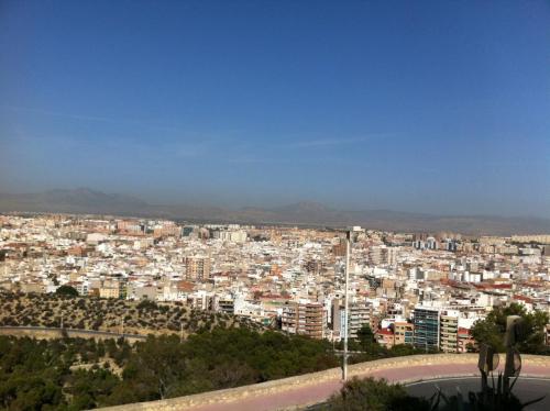 post-2035-0-35640200-1413914137_thumb.jp