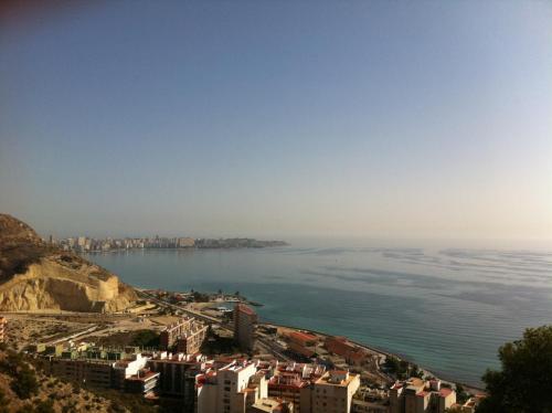 post-2035-0-93680700-1413914306_thumb.jp