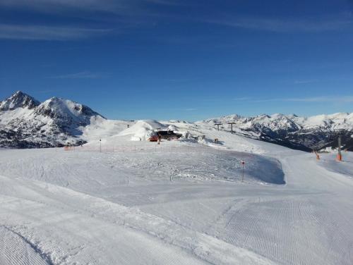 post-1217-0-11291100-1419018219_thumb.jp